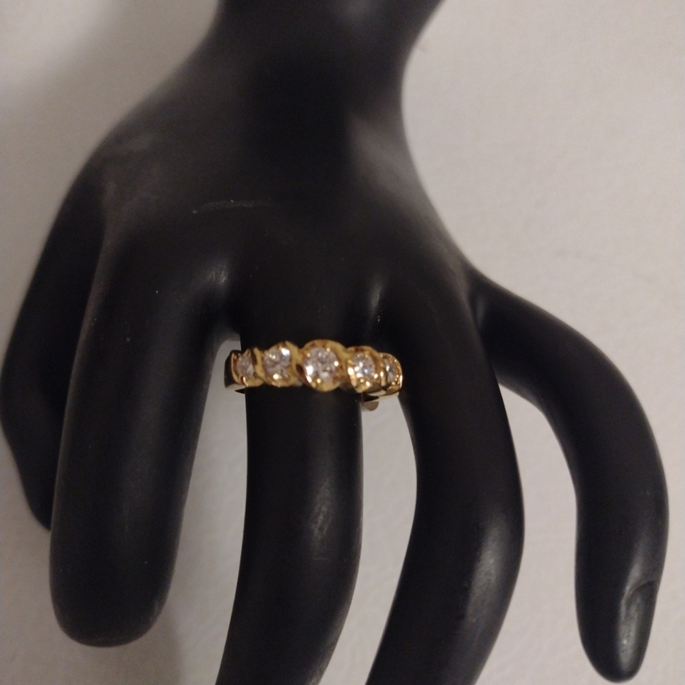 14k GE Lind Gold Electroplate Half Bezel Wrap Rhinestone Ring Size 7 New